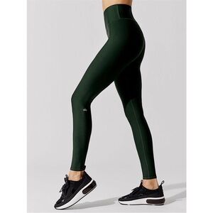 Alo 7/8 High-Waist Airlift Legging - Forest
Green (Size Small)